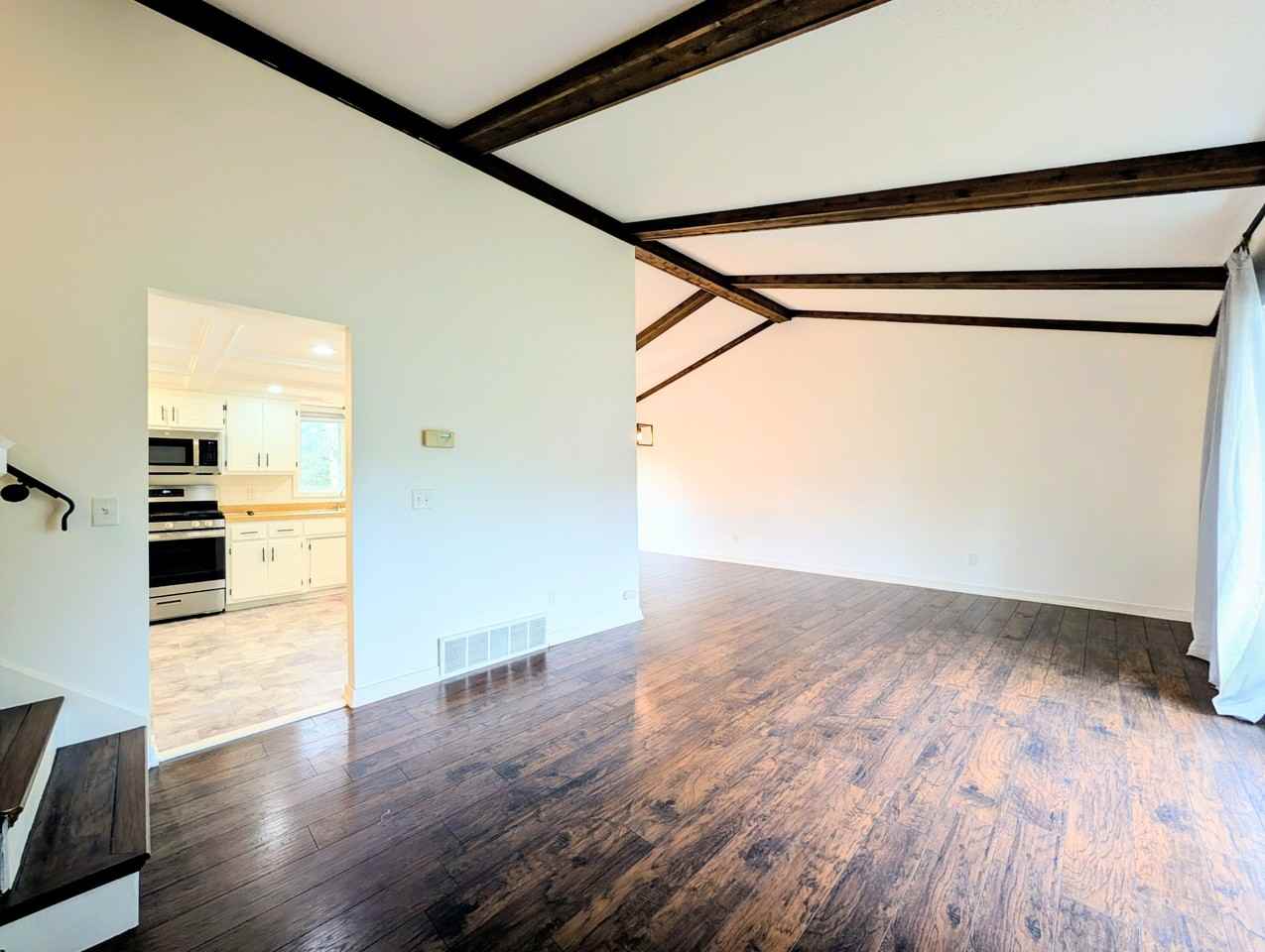 4382 Rosebriar Ave - Photo 5 of 16