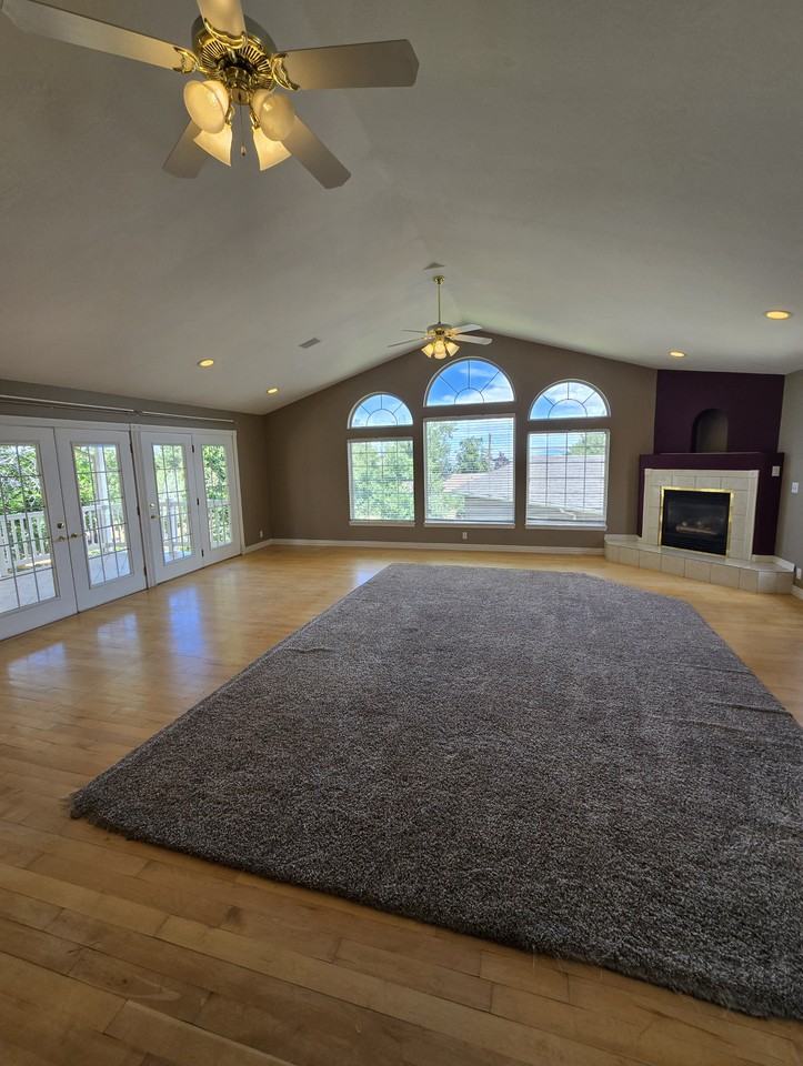 3062 Se - Photo 6 of 36