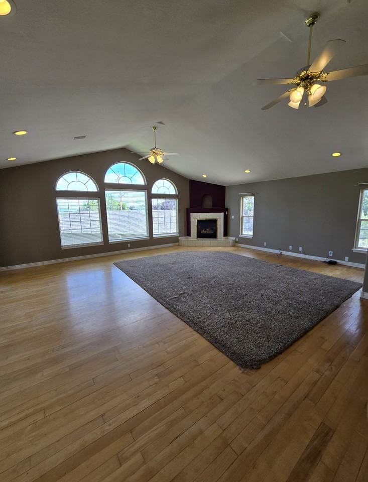 3062 Se - Photo 7 of 36