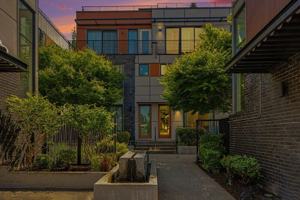 featured image of 3810 California Ave Sw #B