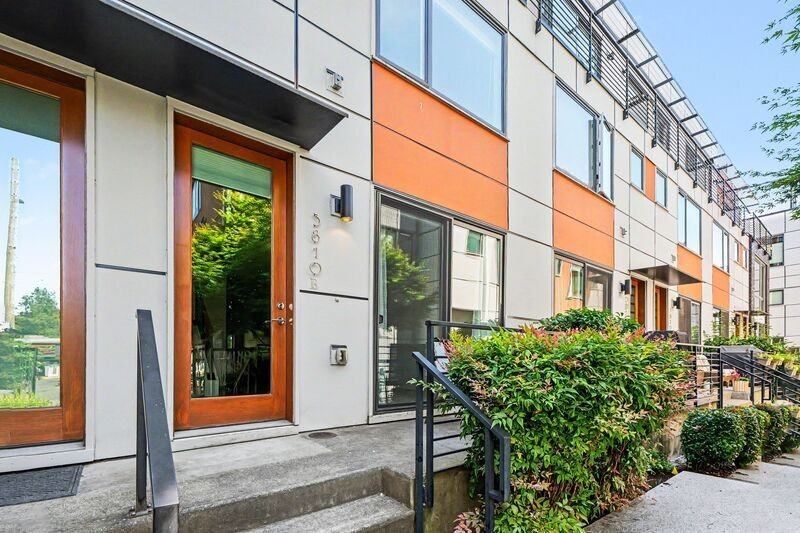 3810 California Ave Sw #B - Photo 4 of 26