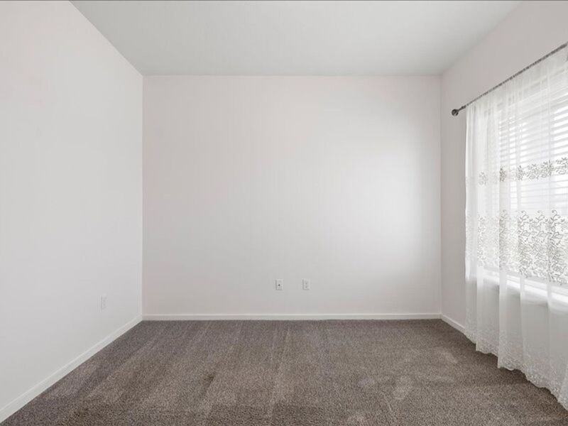5813 Sidon Ln - Photo 4 of 23