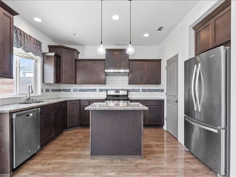 5813 Sidon Ln - Photo 7 of 23