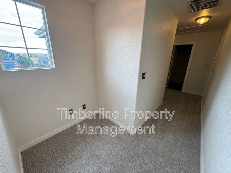 3548 Bucking Bronco Ct - Photo 5 of 12