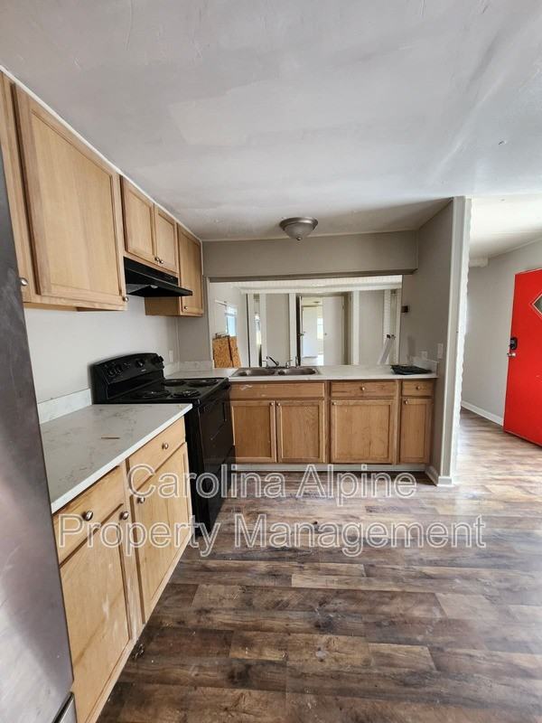 2807 Blacksburg Rd #A - Photo 4 of 21