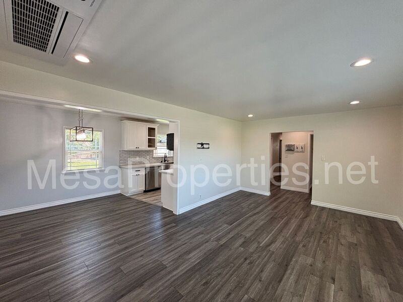 6056 Walnut Ave - Photo 3 of 17