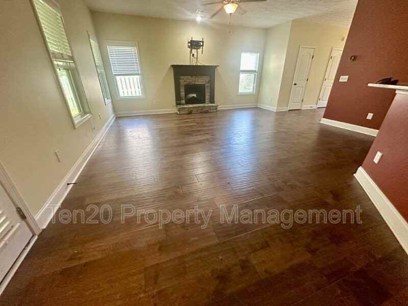 7471 Coppice Dr - Photo 3 of 26