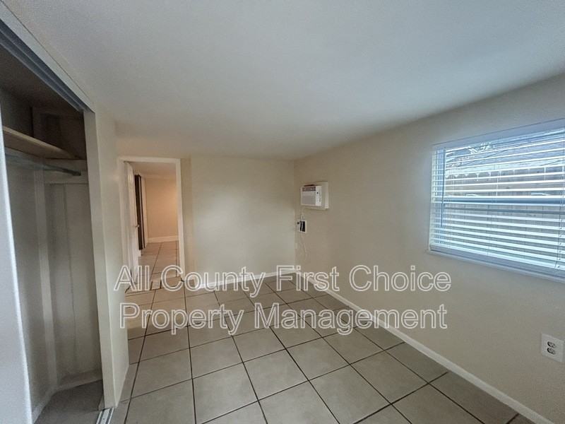 613 1st Ave Ne #B - Photo 4 of 16