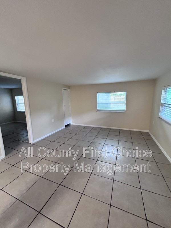 613 1st Ave Ne #B - Photo 6 of 16