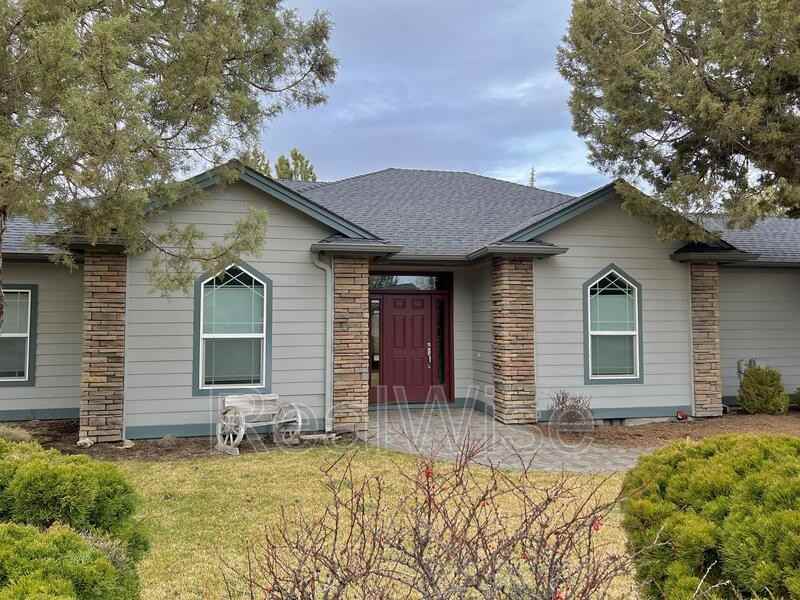 835 Nutcracker Dr