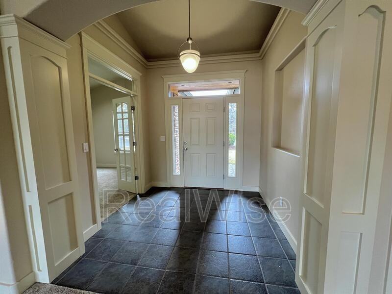 835 Nutcracker Dr - Photo 3 of 42