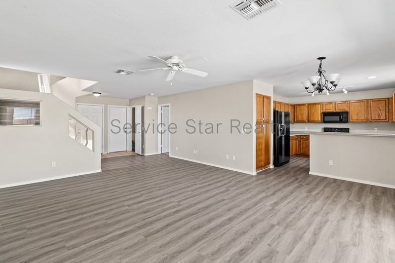 12106 N 130th Dr - Photo 6 of 30