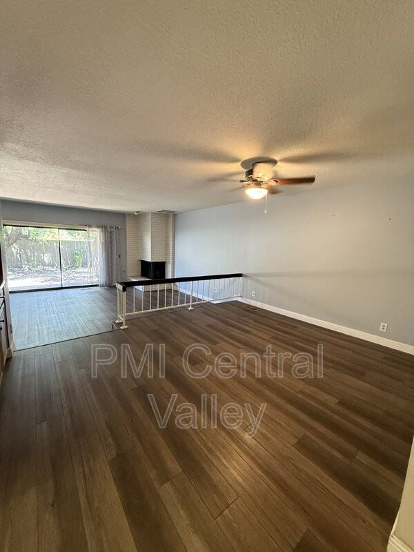 1725 Edgebrook Dr #C - Photo 3 of 32