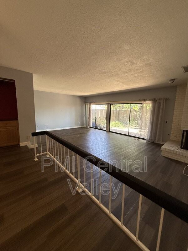 1725 Edgebrook Dr #C - Photo 4 of 32