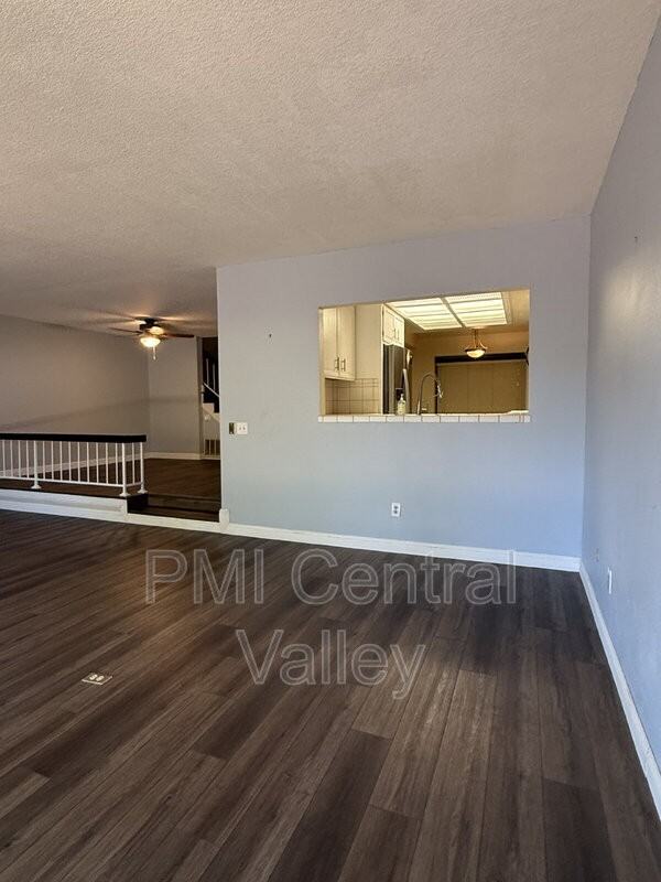 1725 Edgebrook Dr #C - Photo 7 of 32