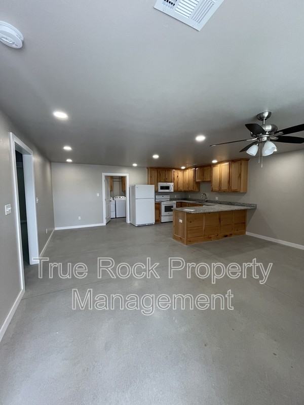 13762 County Road 3614 - Photo 4 of 13