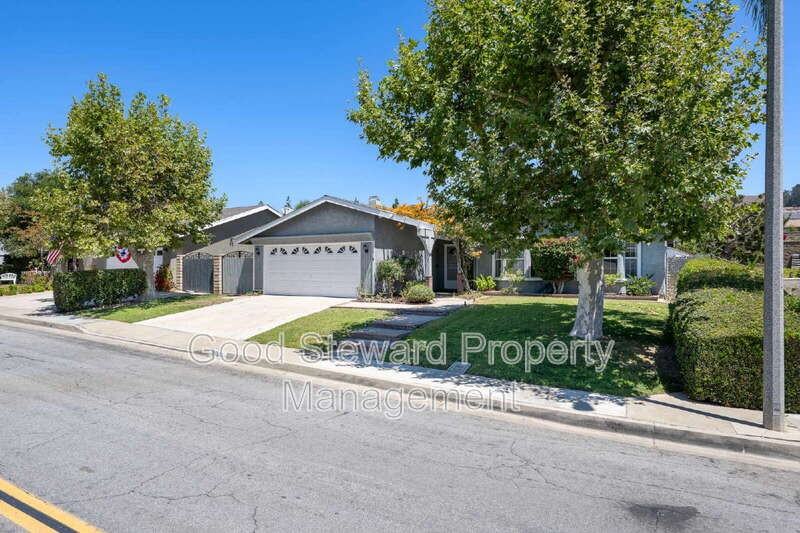 20251 Avenida Del Norte - Photo 2 of 40