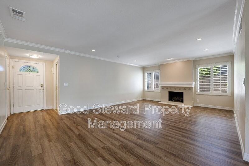 20251 Avenida Del Norte - Photo 4 of 40