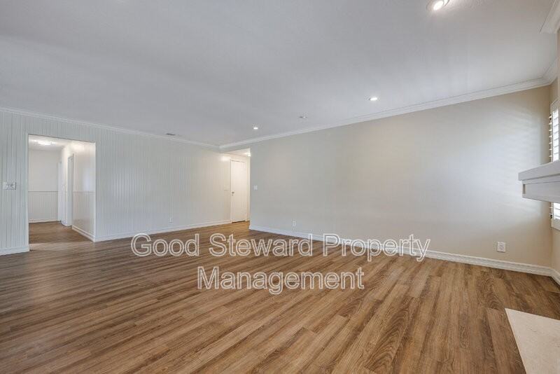 20251 Avenida Del Norte - Photo 6 of 40