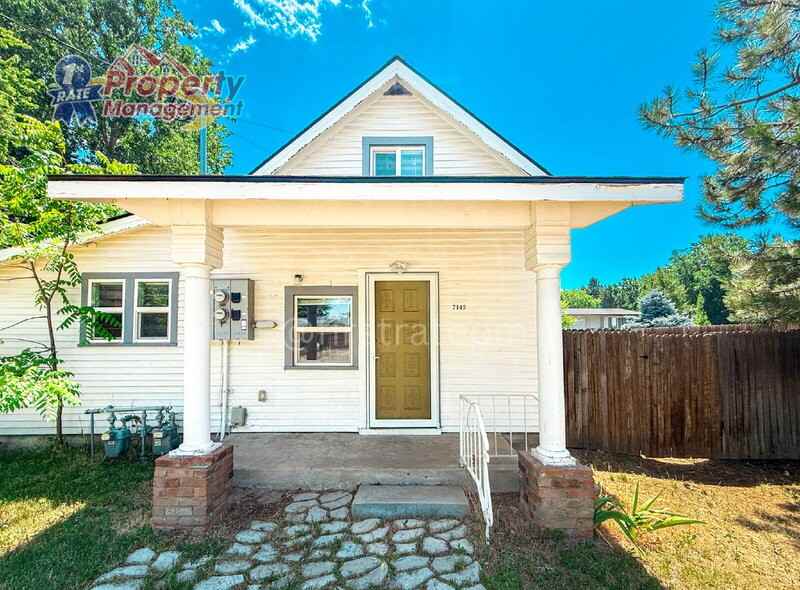 7145 W Petrie St - Photo 2 of 33