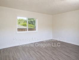 featured image of 1711 N Highway #2
