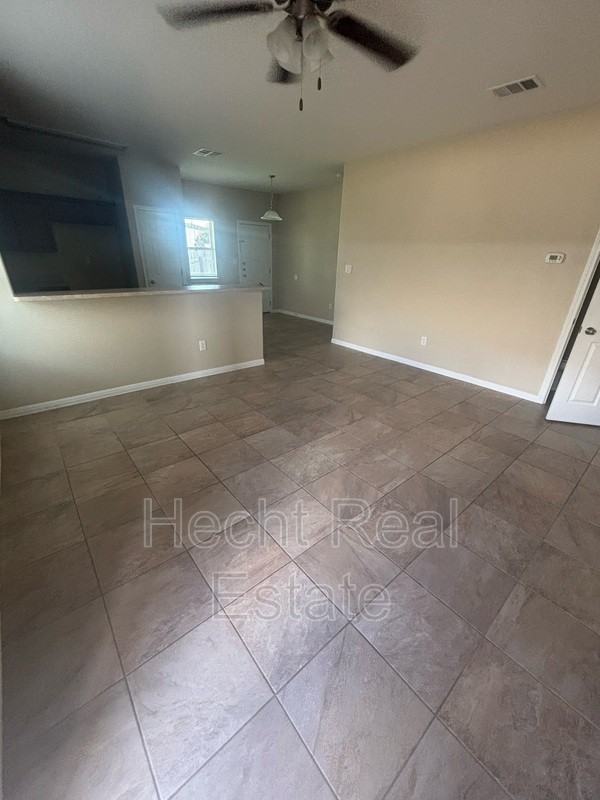 318 Main St - Photo 3 of 16