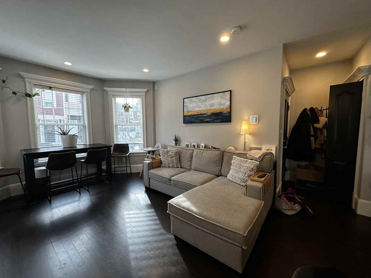 682 E 8th St #1 - Photo 4 of 23