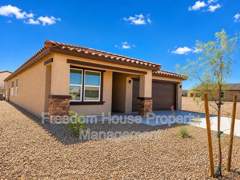 660 E Huyana Wind Dr - Photo 4 of 50