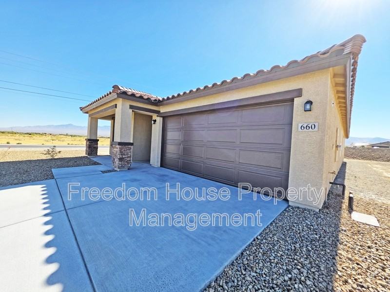 660 E Huyana Wind Dr - Photo 5 of 50