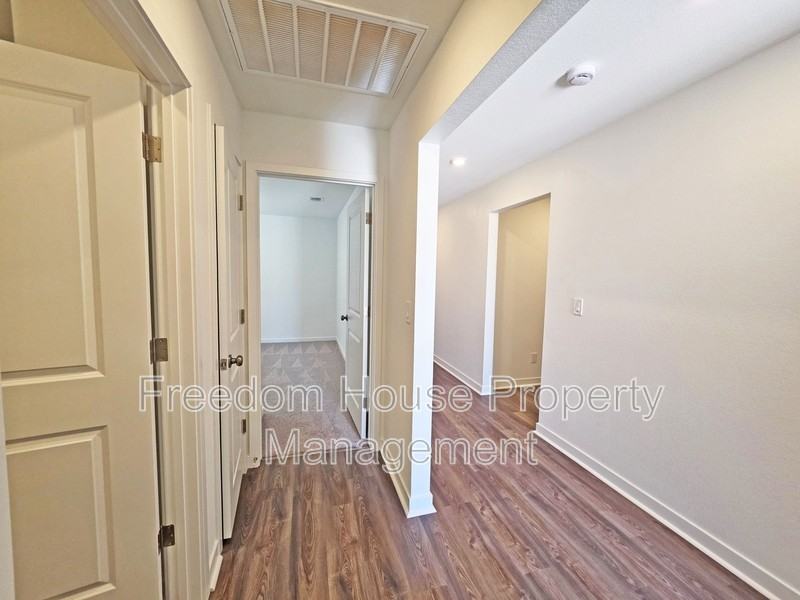 663 E Huyana Wind Dr - Photo 6 of 50