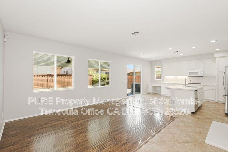 29772 Sceptrum St - Photo 4 of 21