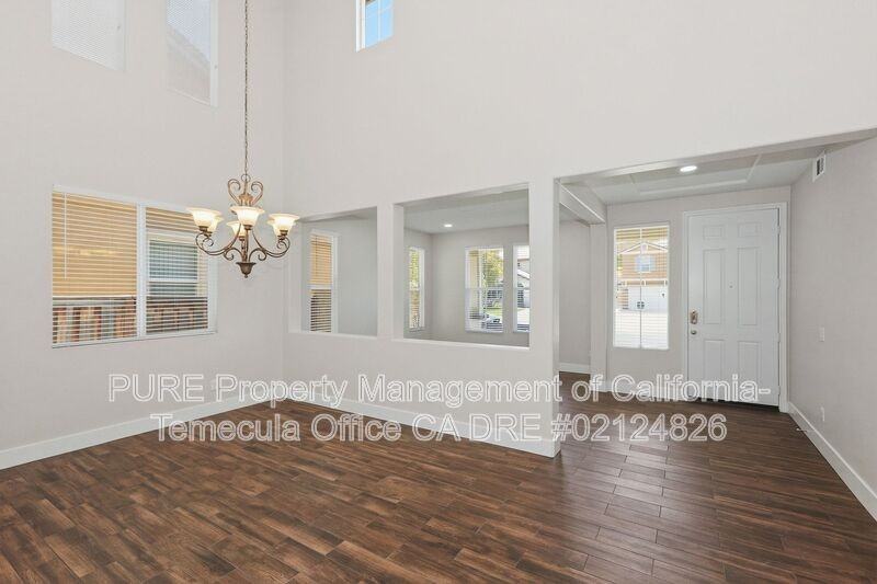 29754 Maxmillian Ave - Photo 3 of 21