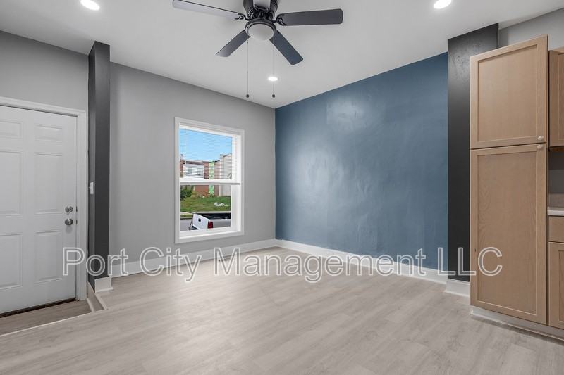 1334 N Luzerne Ave - Photo 3 of 22