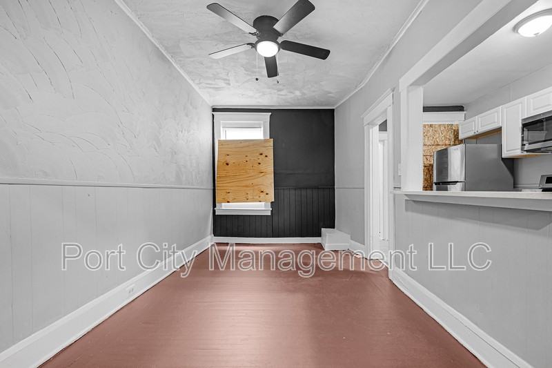 2813 Presbury St - Photo 7 of 27