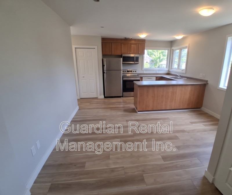 325 Albany St #2 - Photo 2 of 7