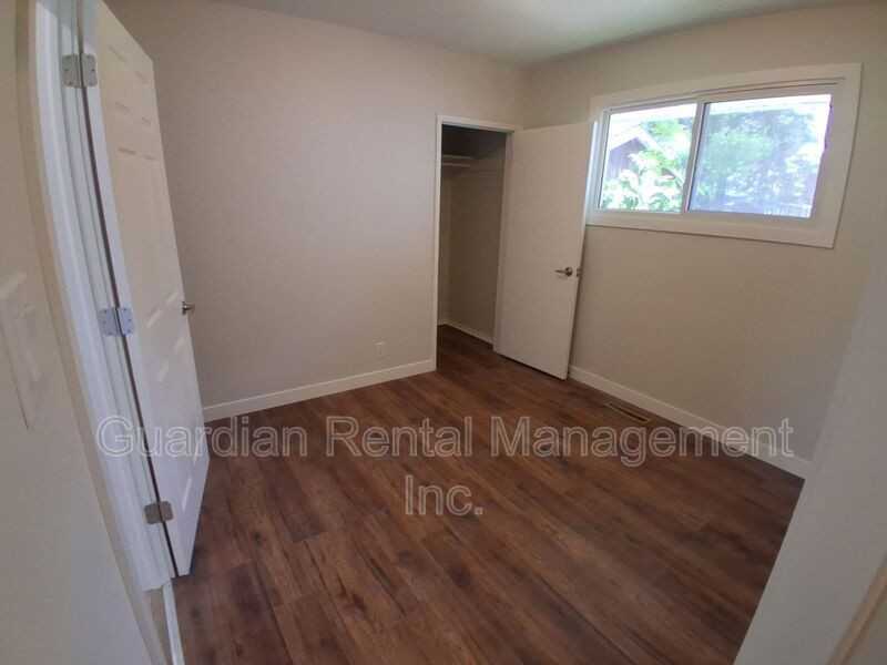 325 Albany St #2 - Photo 5 of 7