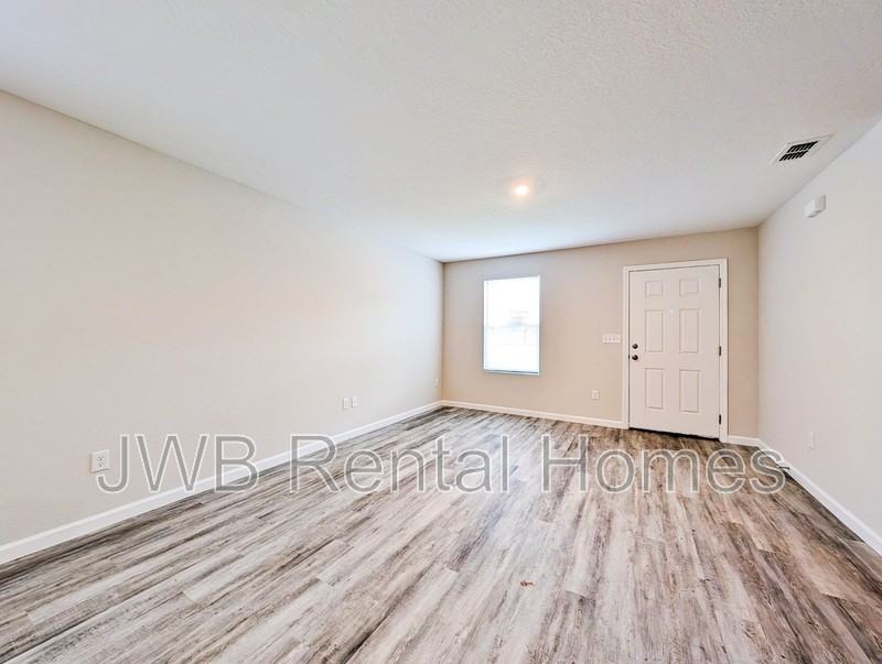 4150 Nolan St - Photo 6 of 12