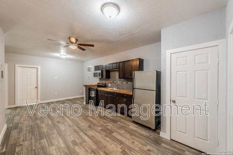 2305 Pinn Rd #6 - Photo 3 of 6
