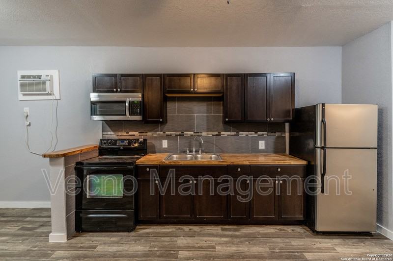 2305 Pinn Rd #6 - Photo 4 of 6