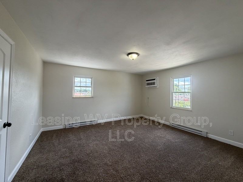 1101 Main Ave #11 - Photo 5 of 9