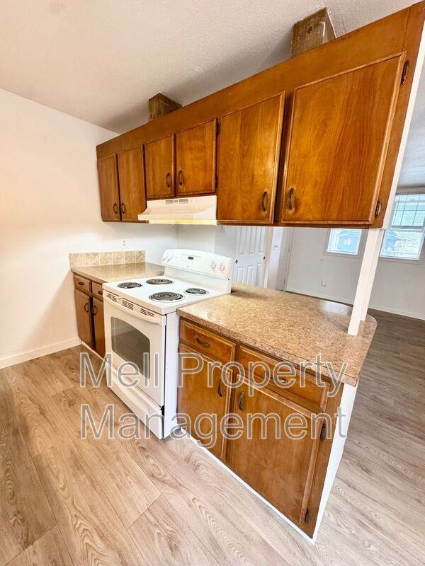 315 Main St #A - Photo 7 of 15