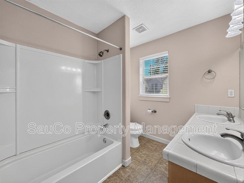 5073 Nw 149th Ter - Photo 3 of 23