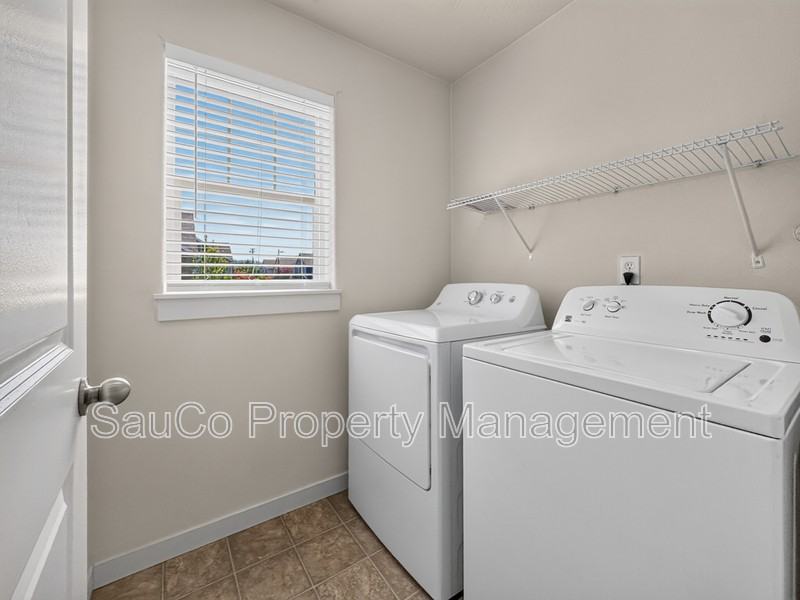 5073 Nw 149th Ter - Photo 4 of 23
