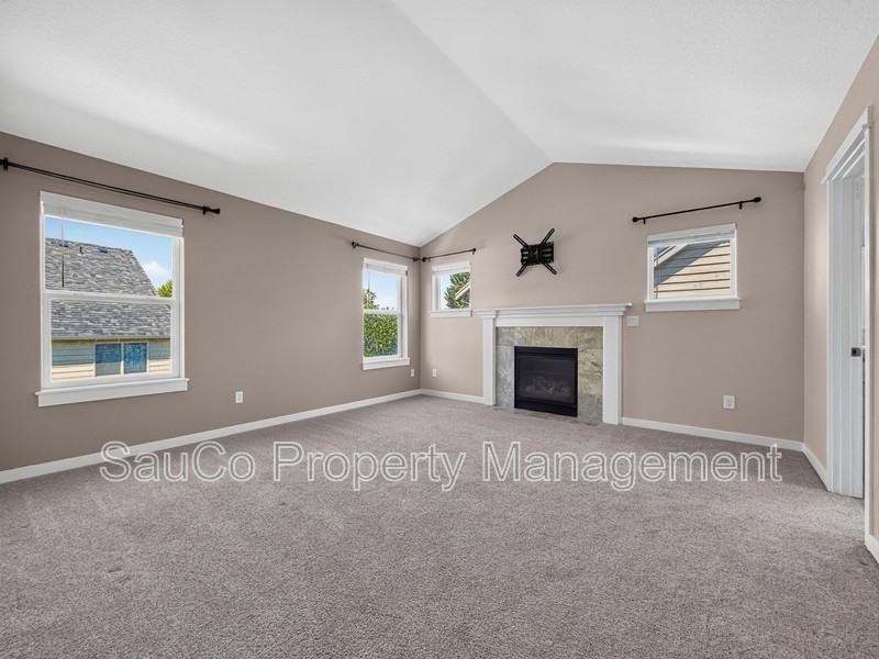 5073 Nw 149th Ter - Photo 6 of 23