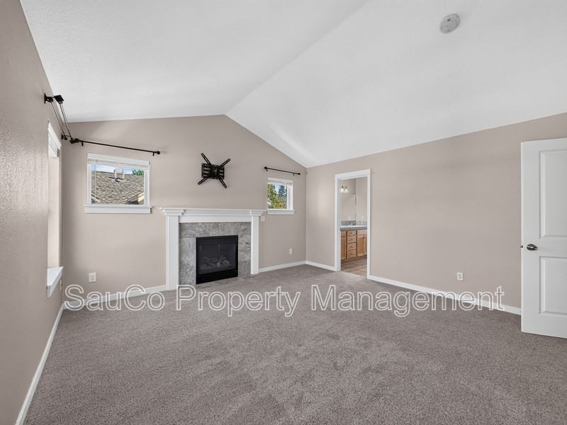 5073 Nw 149th Ter - Photo 7 of 23