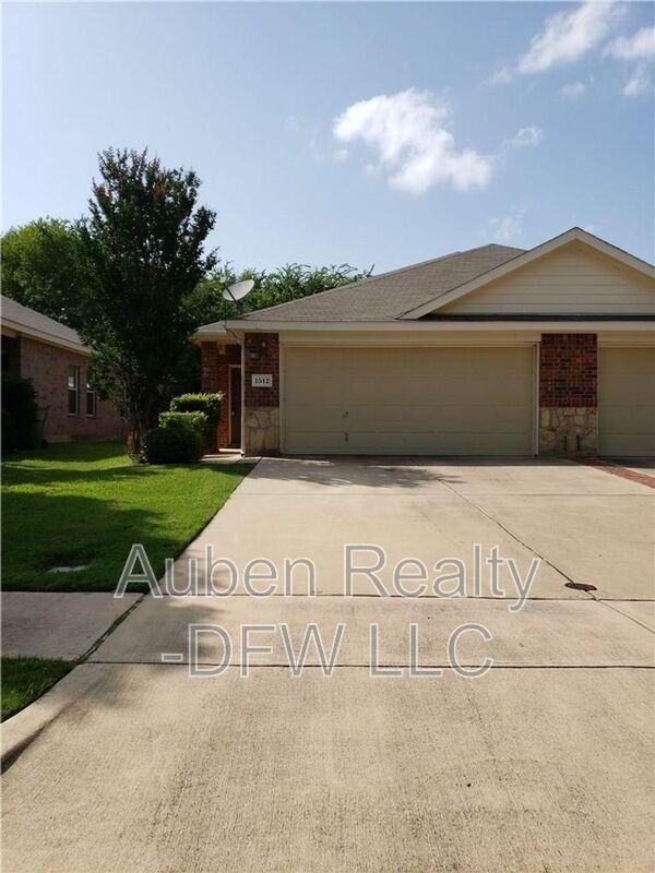 1512 Piedmont Dr - Photo 2 of 16