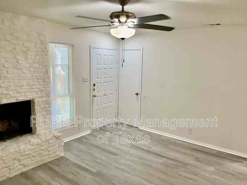 417 Parkhill Cv #417 - Photo 2 of 14