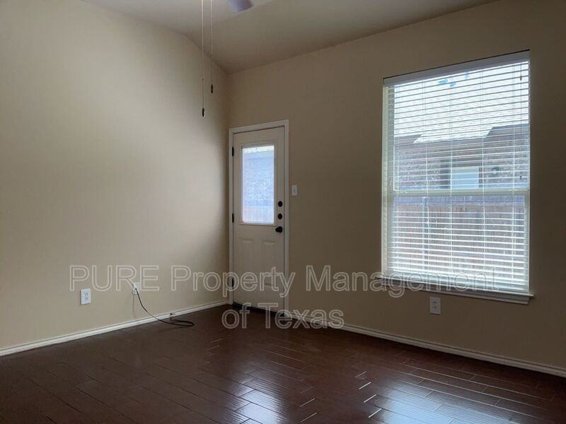1144 Brendon Lee Ln - Photo 6 of 35