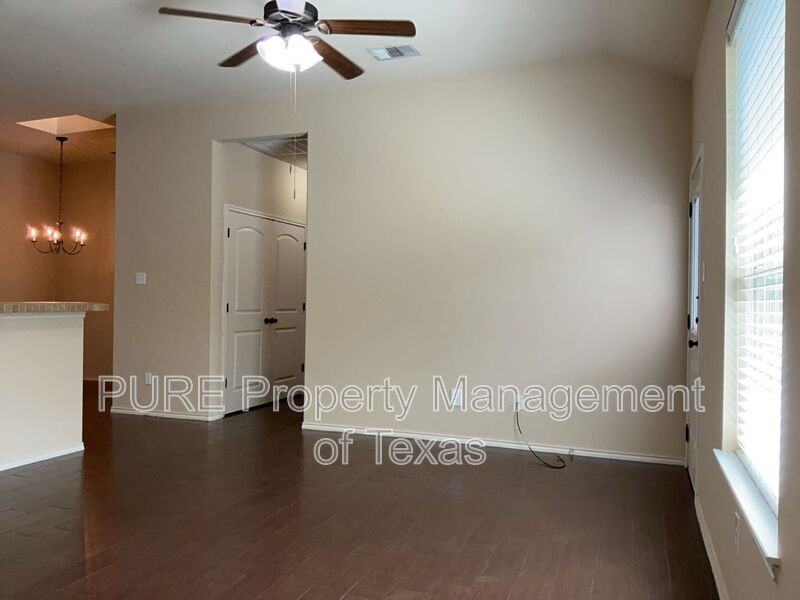 1144 Brendon Lee Ln - Photo 7 of 35