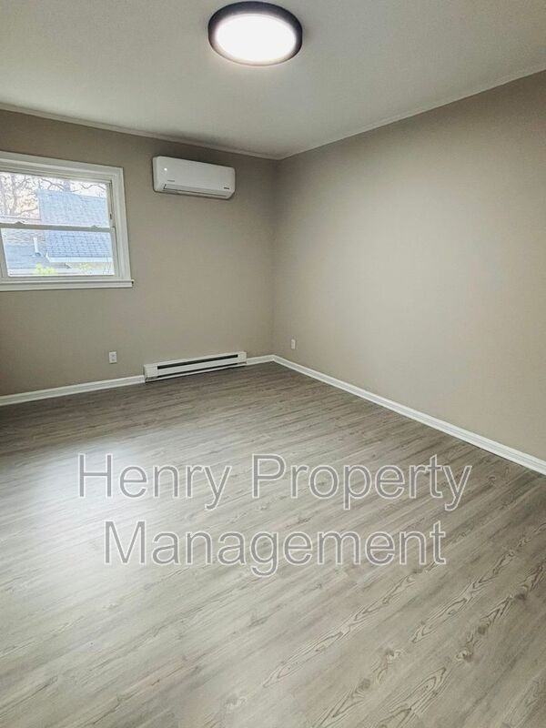 1122 Drew St - Photo 7 of 11